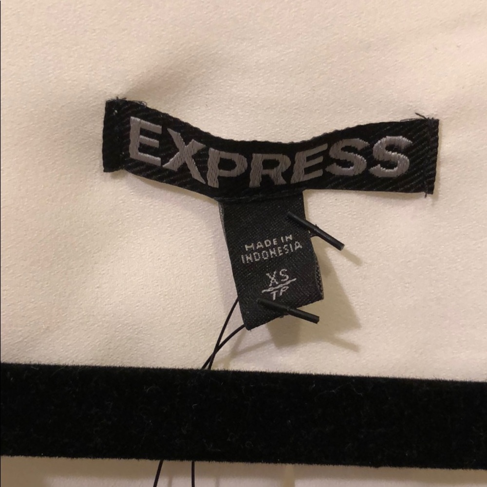 Express button down blouse - Picture 2 of 2